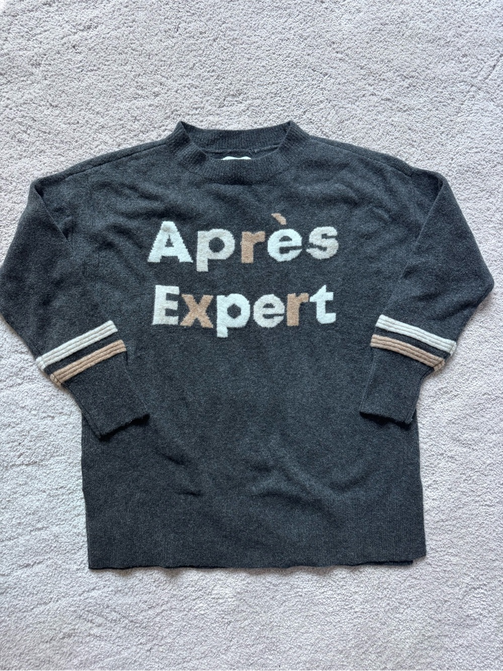 Lou & Grey Charcoal Ski Apres Expert Crewneck Sweater